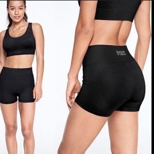 ❗️SOLD❗️PINK seamless black sport shorts